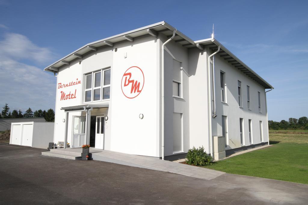 Bernstein-Motel Marchegg Eksteriør bilde